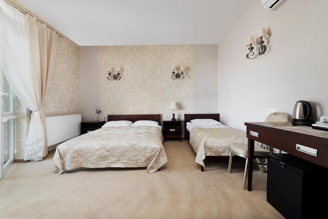 Hotel Pod Kasztanami 루블린 외부 사진
