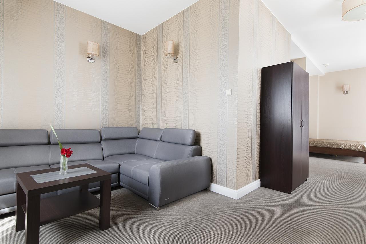 Hotel Pod Kasztanami 루블린 외부 사진